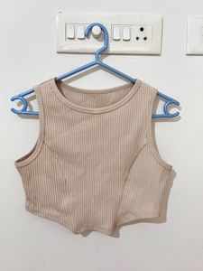 ⛔Sale❤‍🔥Urbanic Top in Size M