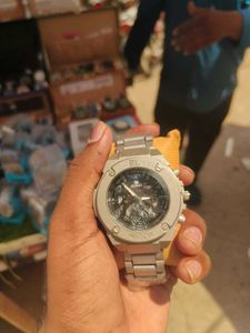 OVAL WATCH