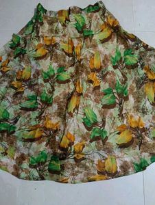 Flowy Floral Print Skirt