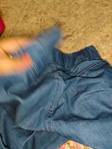 2 combo jeans new one not used
