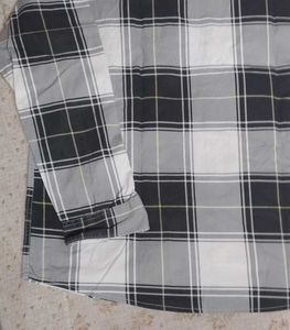 Men's Plaid Button-Up Shirt