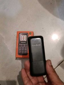 Samsung Basic Phone without battery and charger