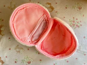 🍓Cutest Strawberry Makeup / Essentials Pouch🍰