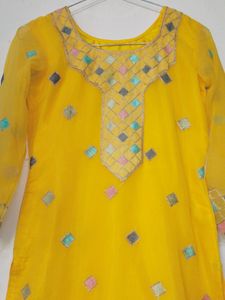 Kurta Set With Dupatta And Skirt