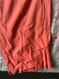 Comfortable Coral Capris