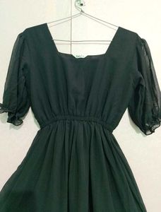 Chic Black Tiered Maxi Dress