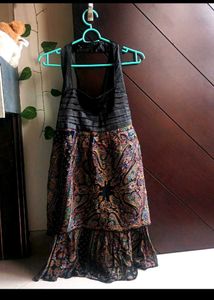Stylish Halter Neck Dress with Patterned Skirt