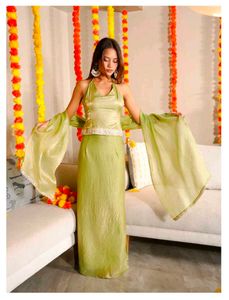 Nishorama Liza Halterneck Skirt Set