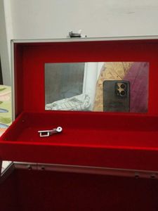 makeup box
