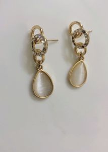 Elegant Teardrop Earrings