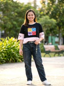 Cute "Stay Happy" Graphic Tee