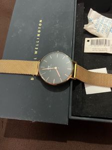 Authentic Daniel Wellington Petite Watch