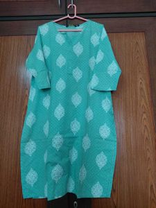 Light green Kurta with White Leaf Print