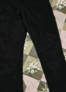 Levis Black Cargo Pants
