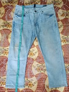 Light Wash Straight Leg Jeans
