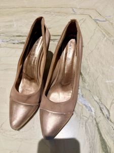 pink heels