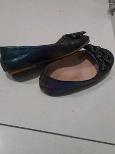 Girls Footwear.
