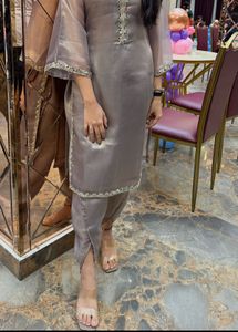 Elegant Embellished Kurta