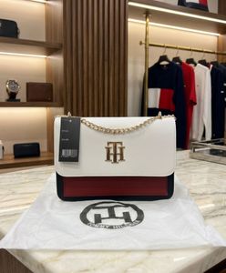 Tommy Hilfiger Crossbody Bag