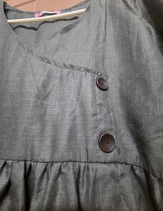 Elegant Grey V-Neck Midi Dress brandnew