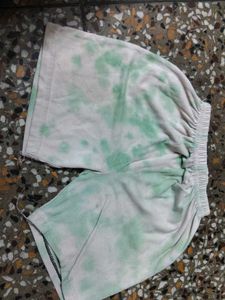 Bundle of 4 Shorts