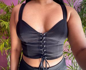 FOREVER 21 Tie-Front Crop Top