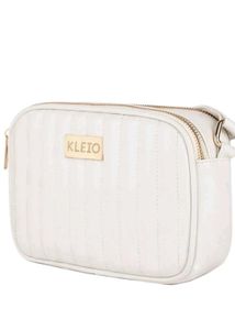 White Teaxtured Medium SLING HANDBAG Kleio
