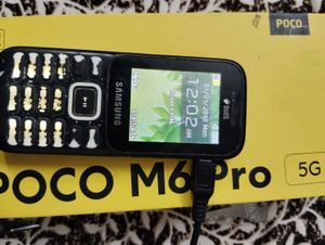 Samsung Duos Feature Phone