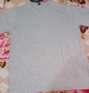 Round Neck T-shirt(Price Drop For Today)Rs250