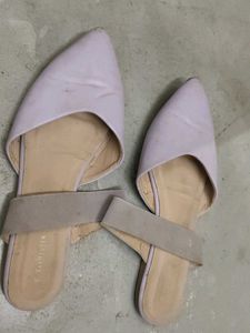 Stylish Lavender Pointed Toe Mules