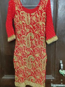 get free paranda Red Embroidered salwar sui