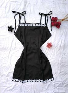 Cutesy strappy corset kurti 🖤🦢