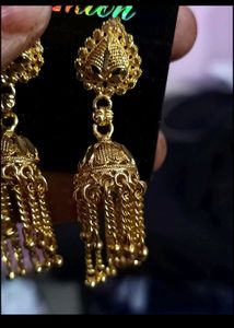 Elegant Gold Jhumka Earrings