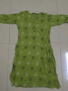Bundle of 4 Kurtas