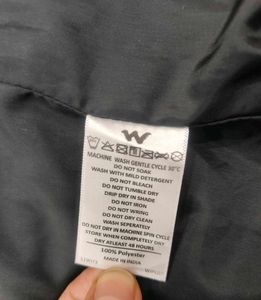 Unisex Wildcraft Puffer Jacket