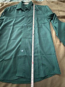 Formal custom made shirt in Good condition