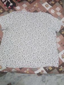 Cute White Leopard Print T-Shirt