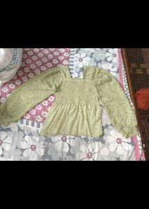 Chic Smocked Puff Sleeve Top 💚🌱