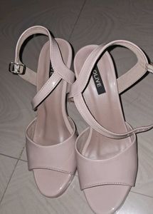 Elegant Pink Block Heel Sandals