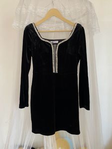 Elegant Black Velvet Party Dress