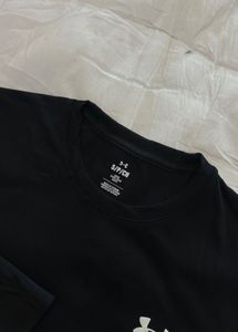 Under Armour Long Sleeve Shirt