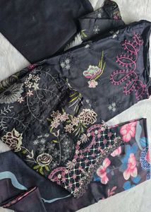 Elegant Embroidered Kurta Set with Dupatta