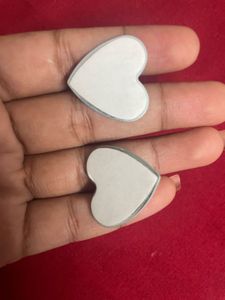 Phone charm heart shape holder