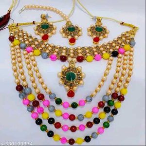 Red piece of Beautiful Necklace set....