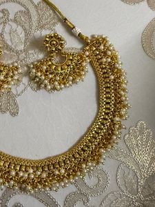Elegant Pearl &amp; Gold Necklace Set