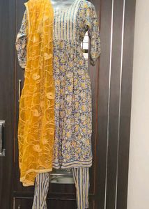 Beautiful Embroidered Kurta Set