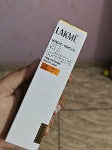 Lakme Vit C Superglow Makeup Fixer