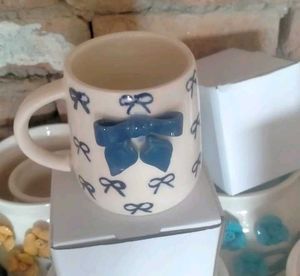 Charming Bow Accent Coffee Mug