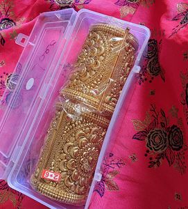 Antique Gold Bangle Set