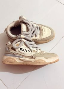 OGLY Sneakers - Cream & Tan